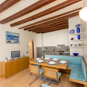 venice-appartament-salini.hotelslidodijesolo.com/