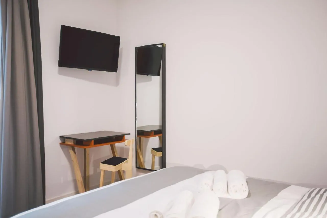 New Apartment With Patio Syracuse Italien