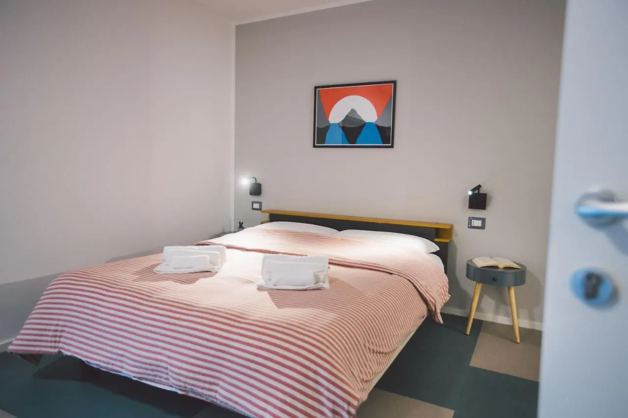 New Apartment With Patio Syracuse 0*,  Italy